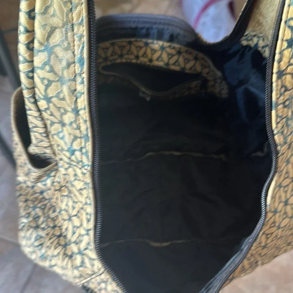 Beautiful flower print leather bag - Picture 10 of 10